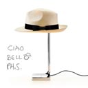 帽子がシェードになるスタルクデザインのデスクライト flos CHAPO