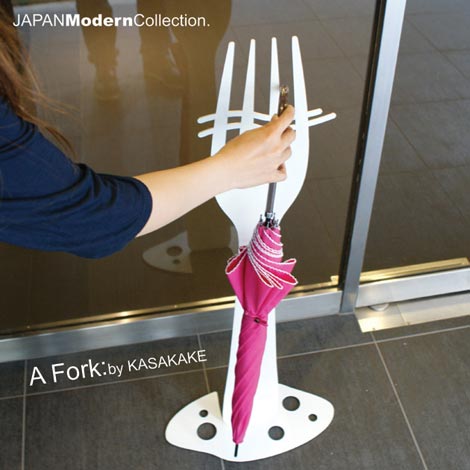 フォーク型の傘かけ A Fork by KA SA KA KE